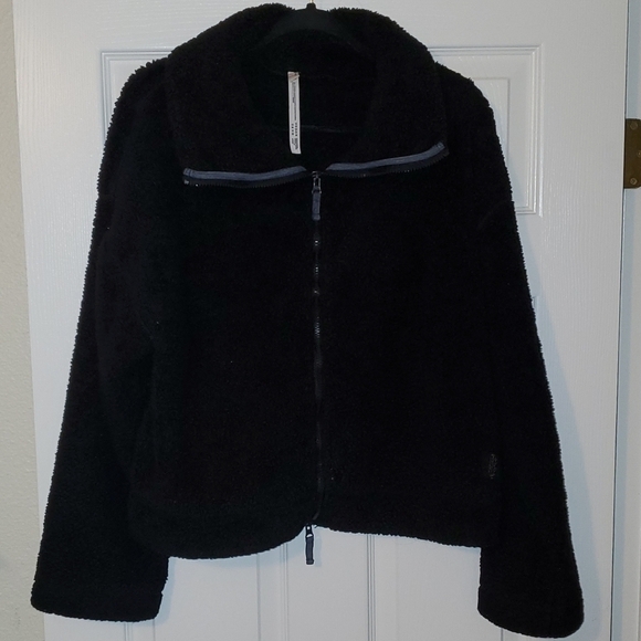FREE People Movement Dazed Black High Neck Fuzzy Jacket Sz. Small - Picture 1 of 4